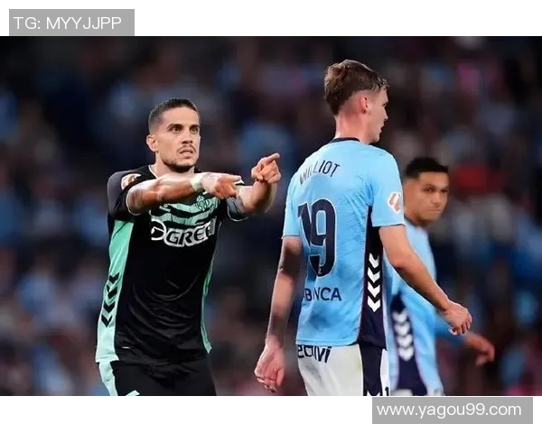 塞尔塔与西班牙人精彩对决视频回顾分析及赛后亮点总结